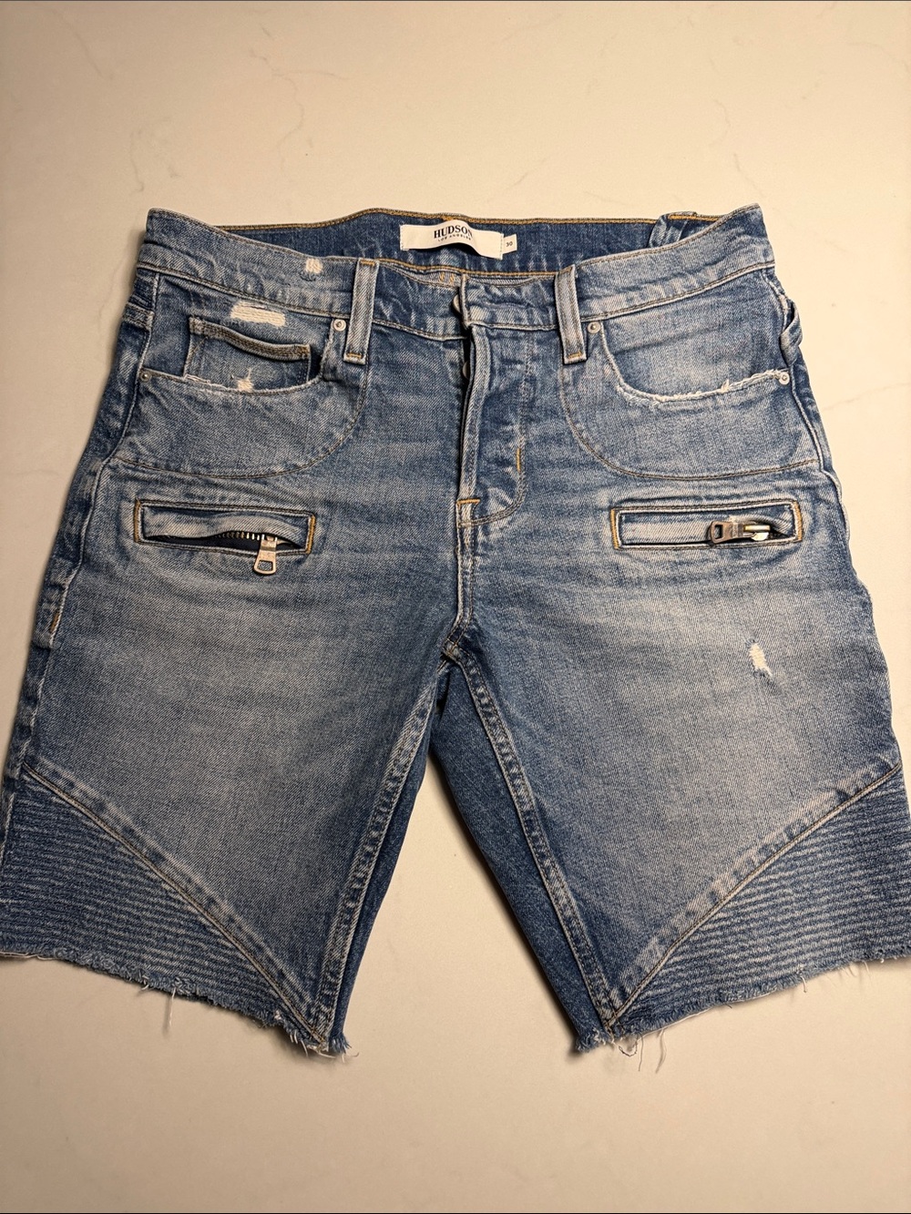Hudson Jeans Men’s Light Blue Distressed Relaxed Denim Shorts Sz 30